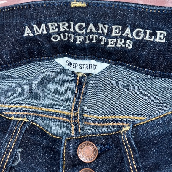 Capri’s - Picture 3 of 3